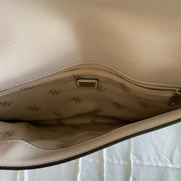 Guess Crossbody / Clutch Bag - Picture 3 of 6